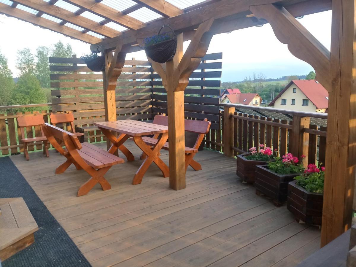 Domek Na Skarpie Zubrzyca Dolna Exterior foto